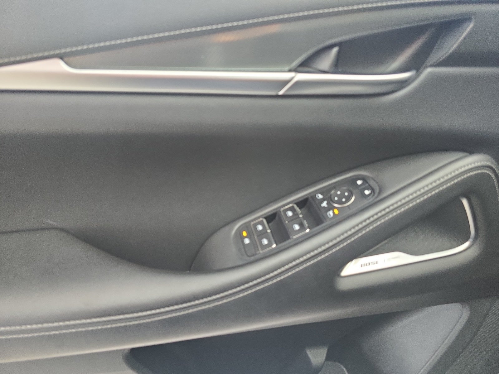2022 INFINITI QX60 3.5L LUXE AWD 22