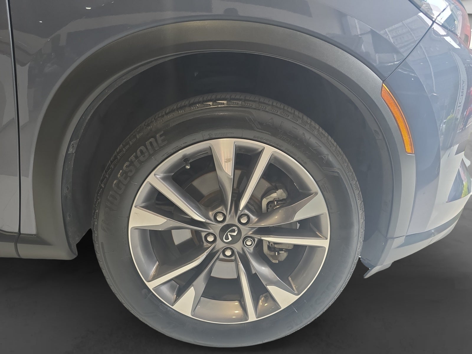 2022 INFINITI QX60 3.5L LUXE AWD 22