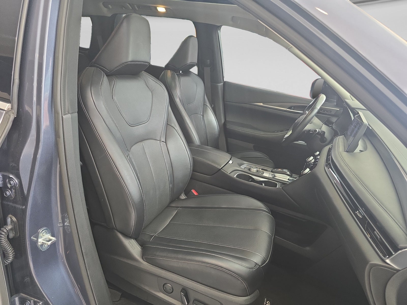 2022 INFINITI QX60 3.5L LUXE AWD 22