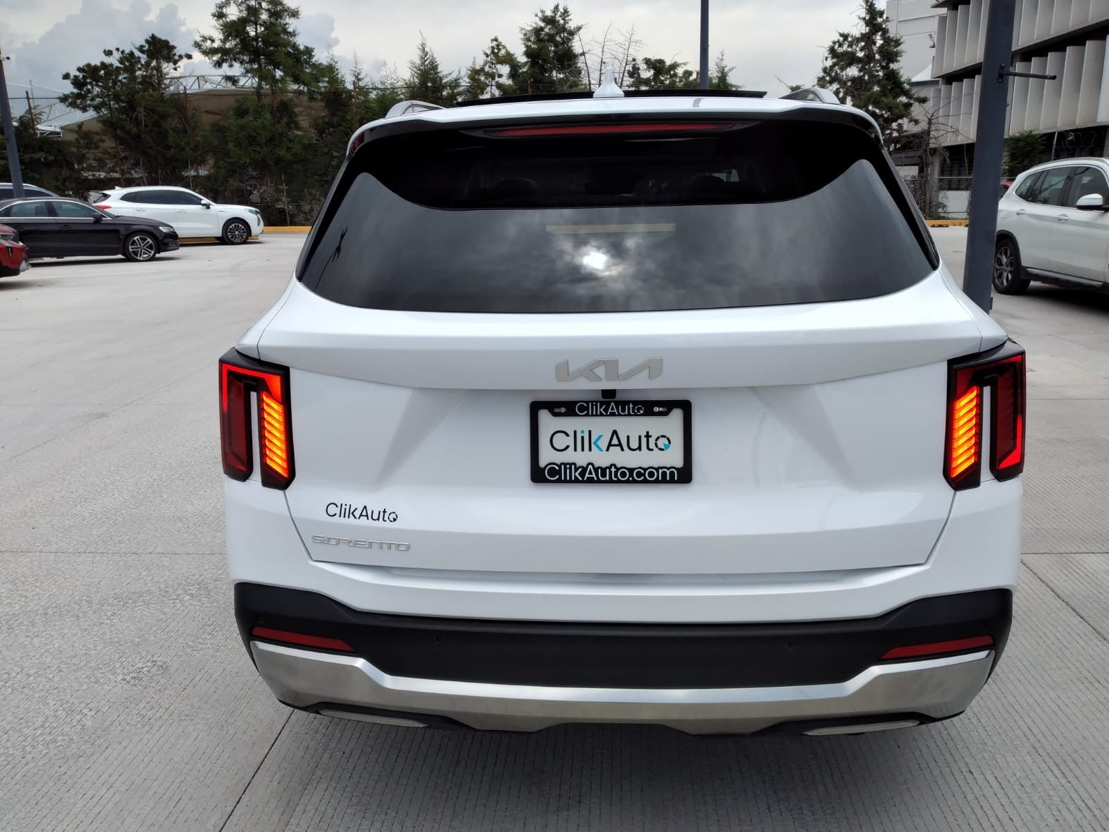 2025 Kia SORENTO SXL