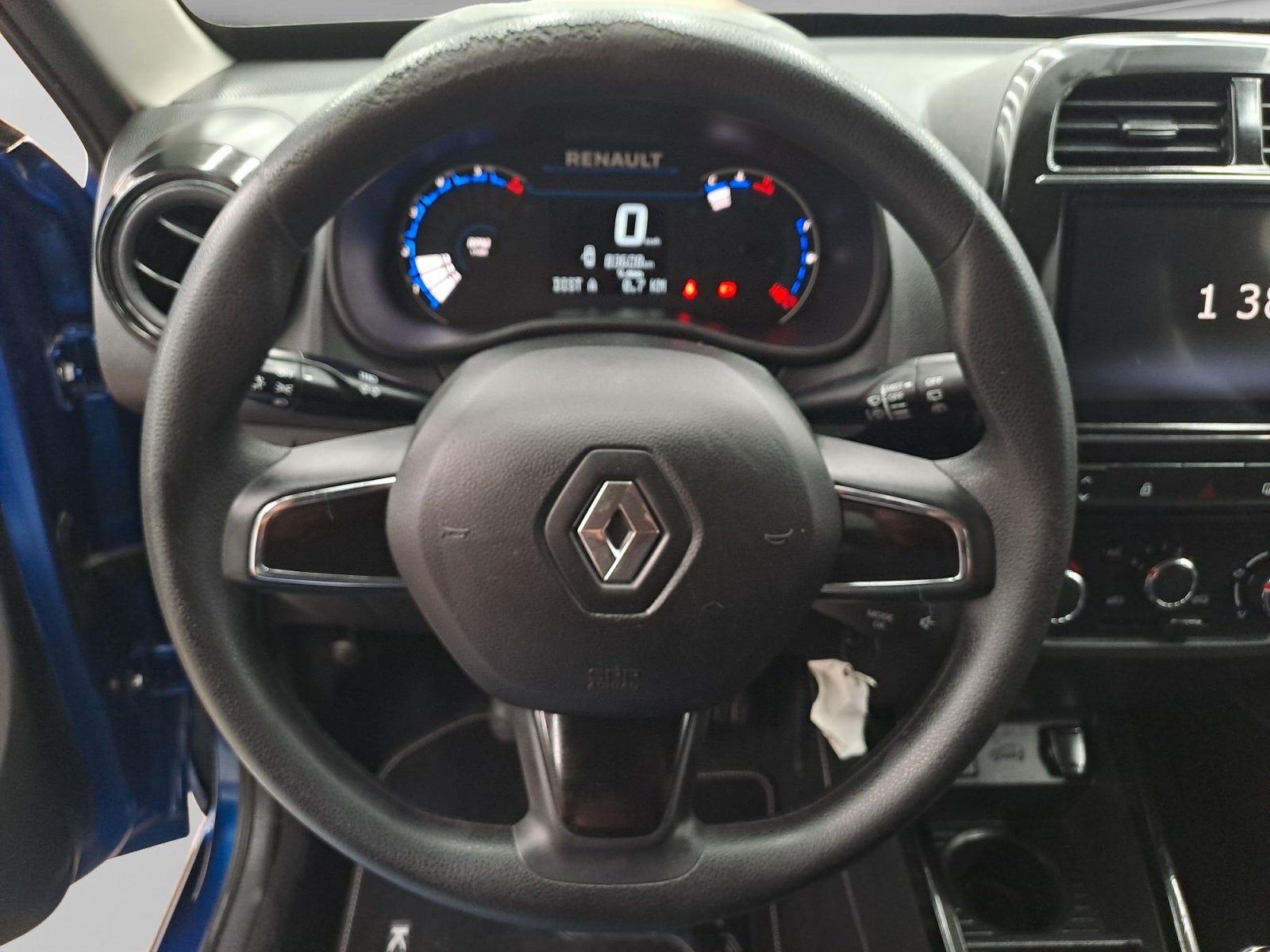 2023 RENAULT KWID ICONIC