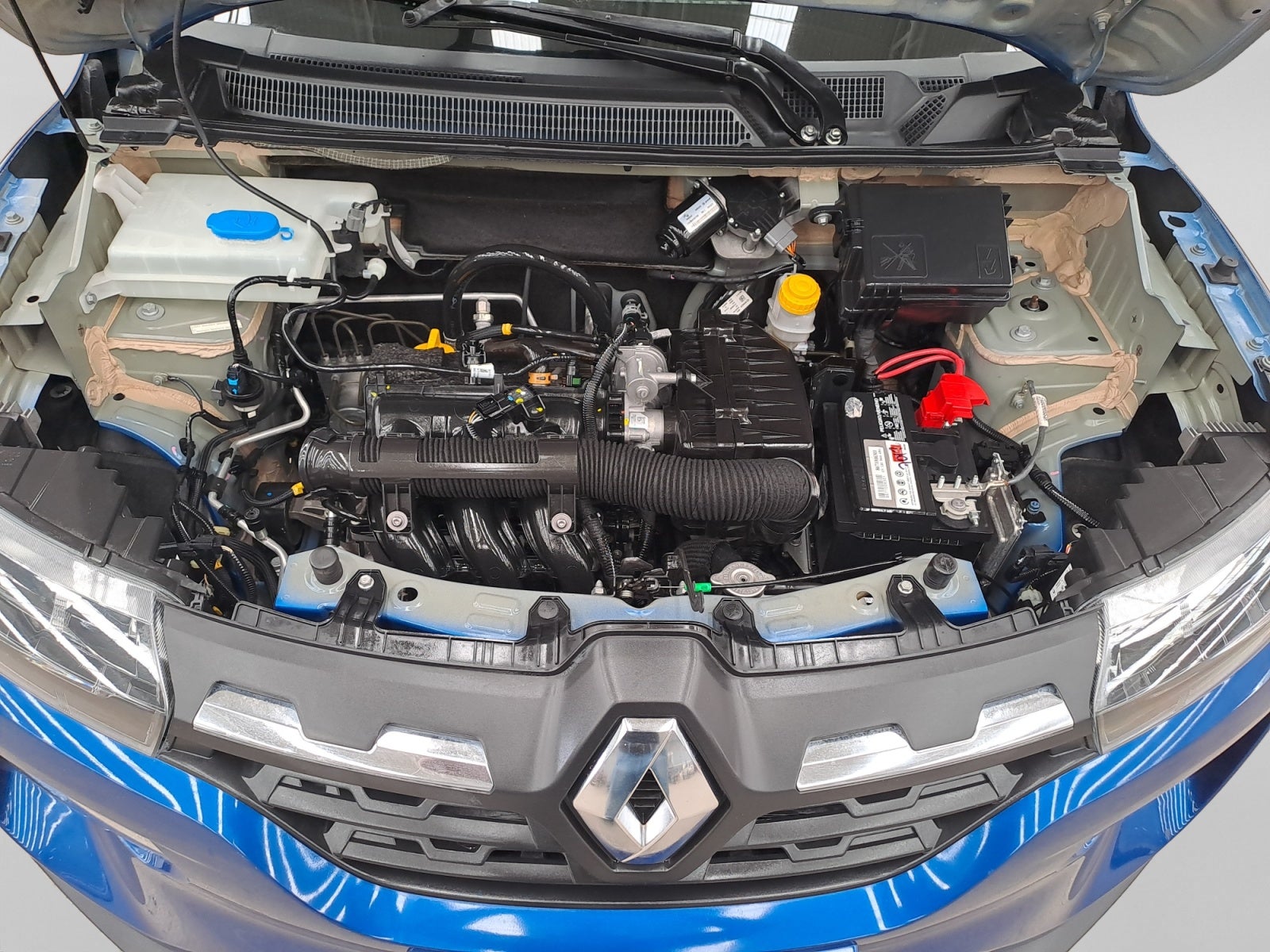2023 RENAULT KWID ICONIC