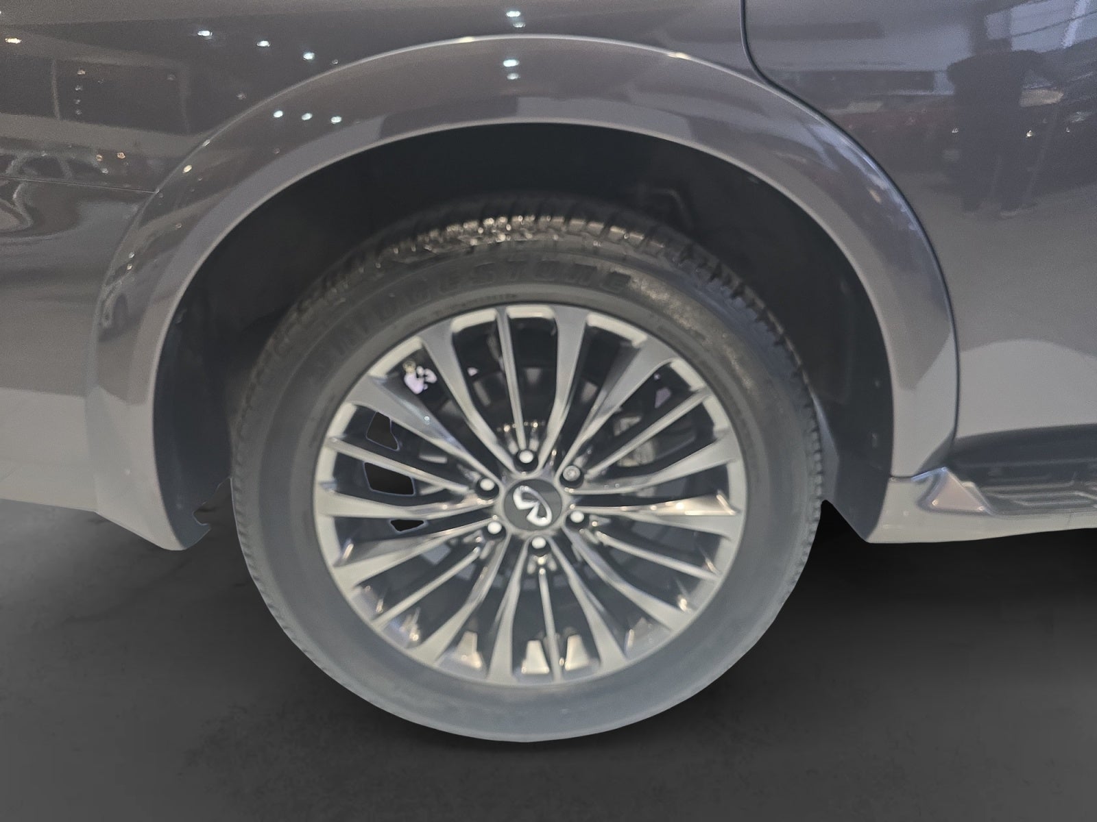 2024 INFINITI QX80 5.6 4WD TA 7 PASAJEROS 24