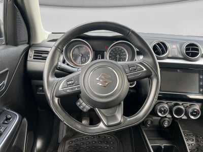 2022 SUZUKI SWIFT GLX 5MT