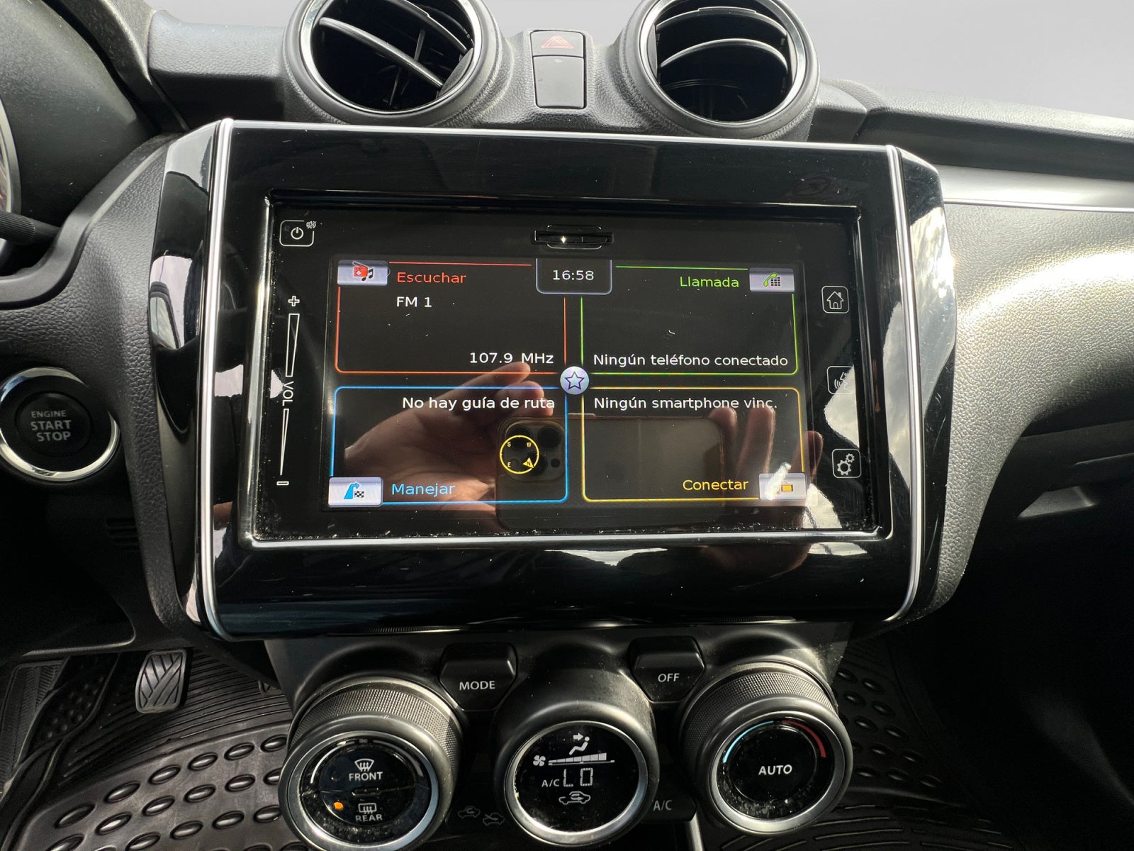 2022 SUZUKI SWIFT GLX 5MT