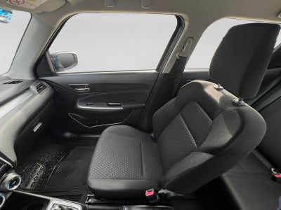 2022 SUZUKI SWIFT GLX 5MT