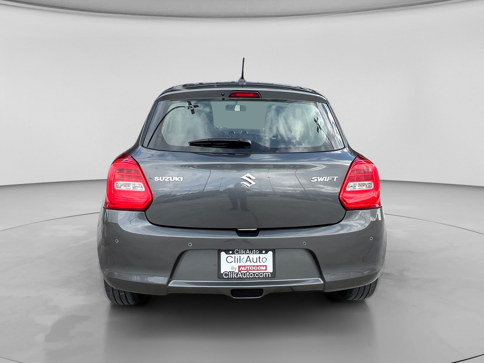 2022 SUZUKI SWIFT GLX 5MT