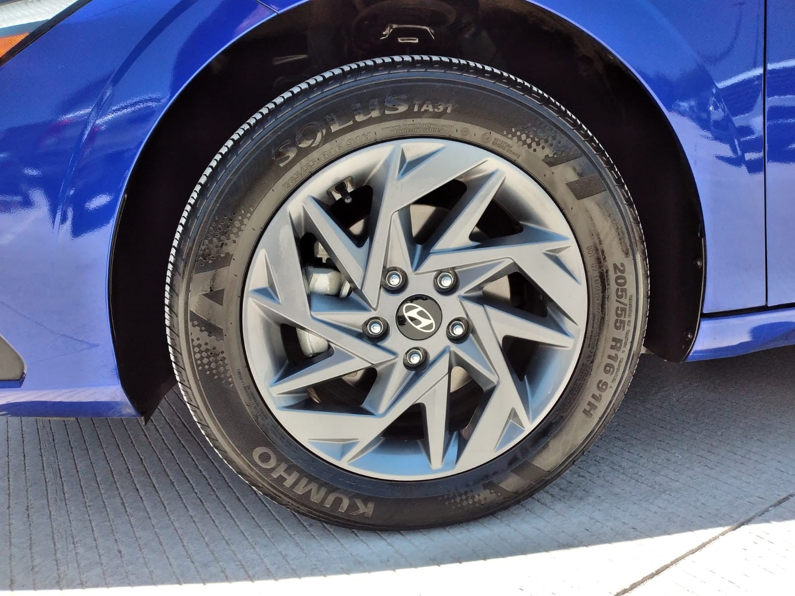 2025 Hyundai ELANTRA GLS PREMIUM DCT HEV
