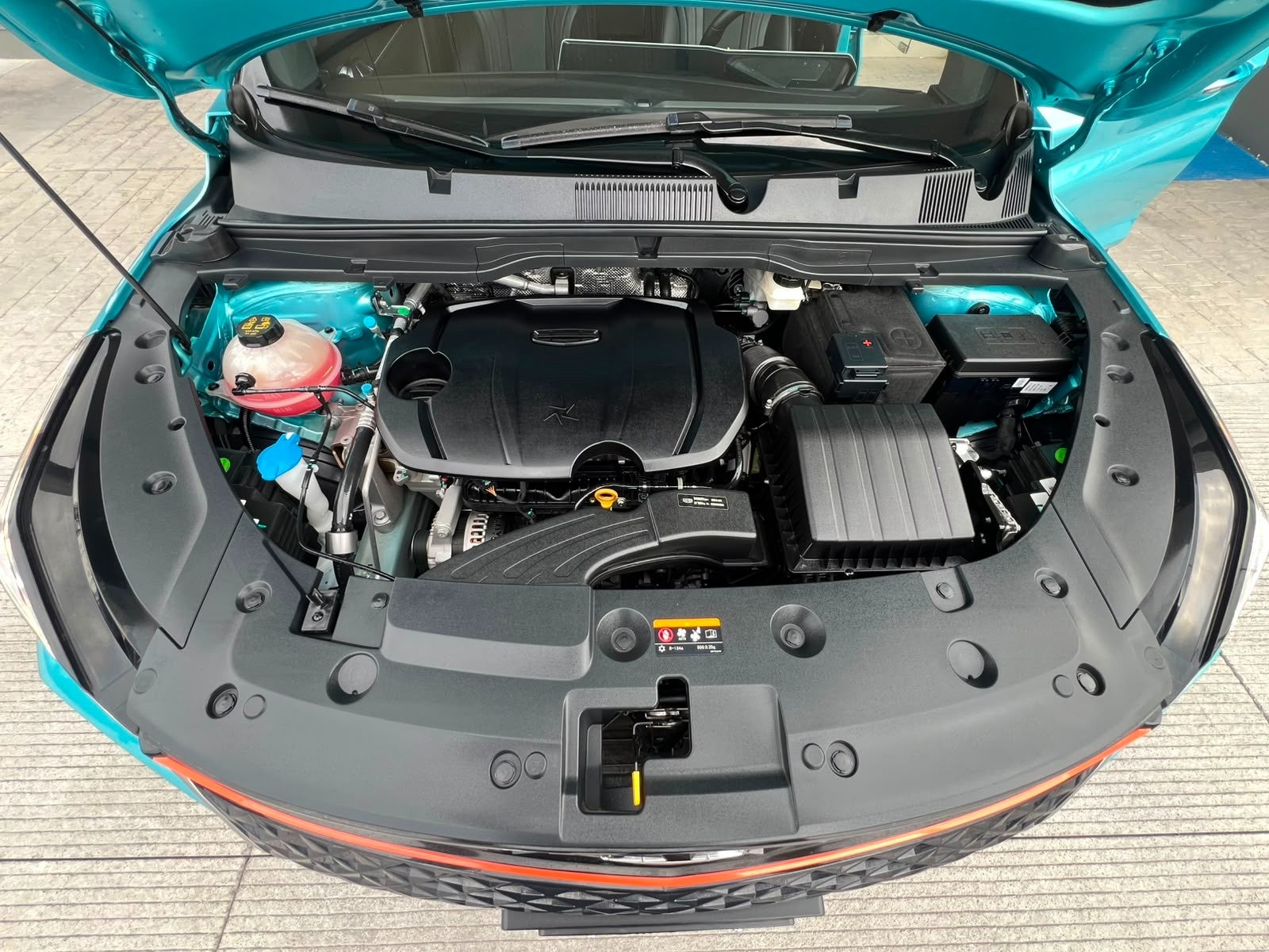 2025 GEELY COOLRAY GF