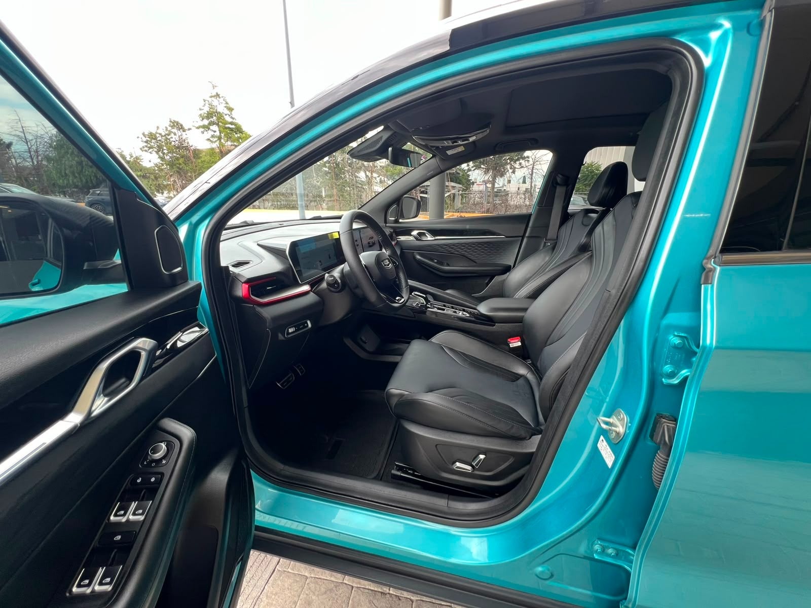 2025 GEELY COOLRAY GF