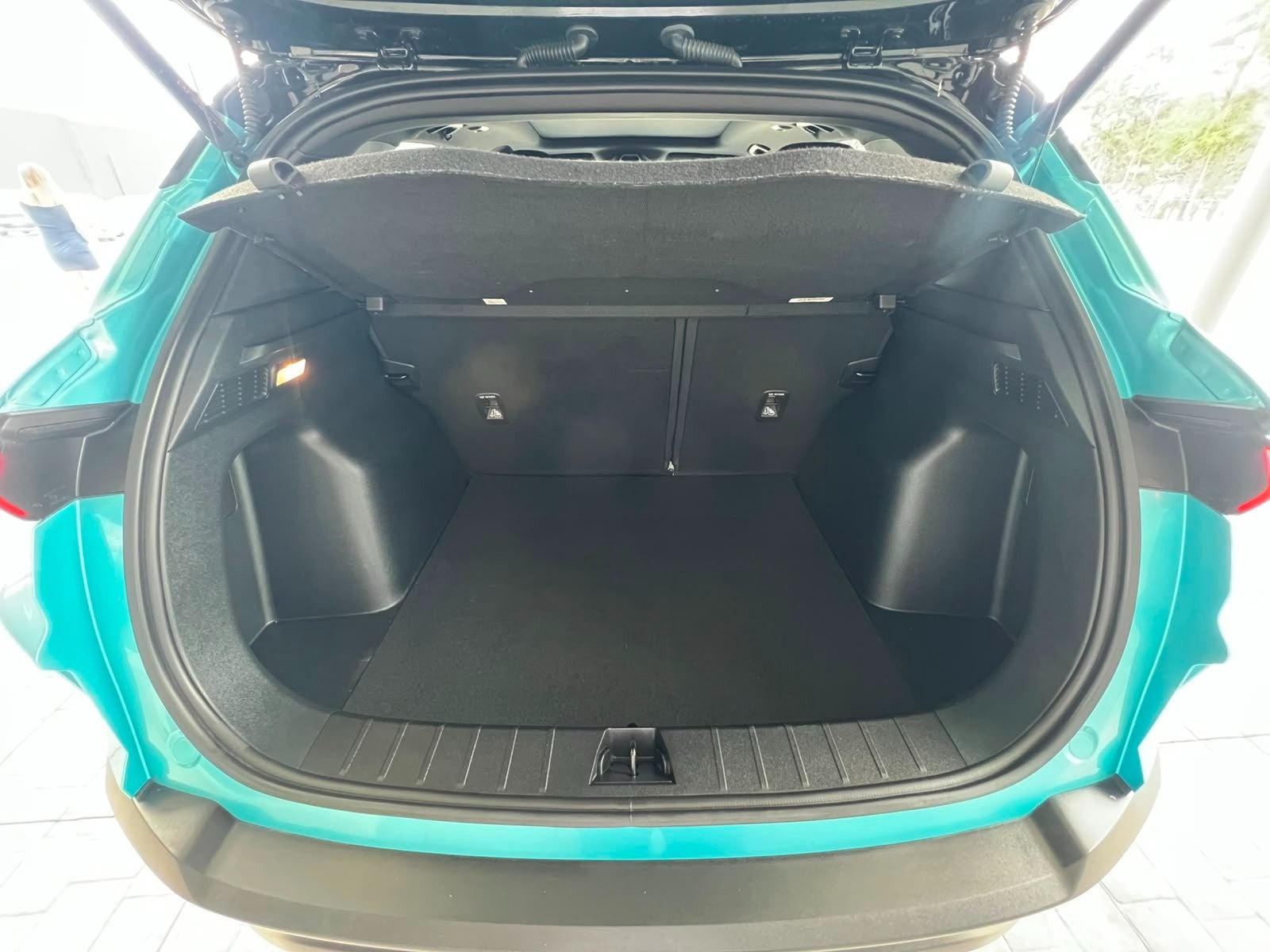 2025 GEELY COOLRAY GF
