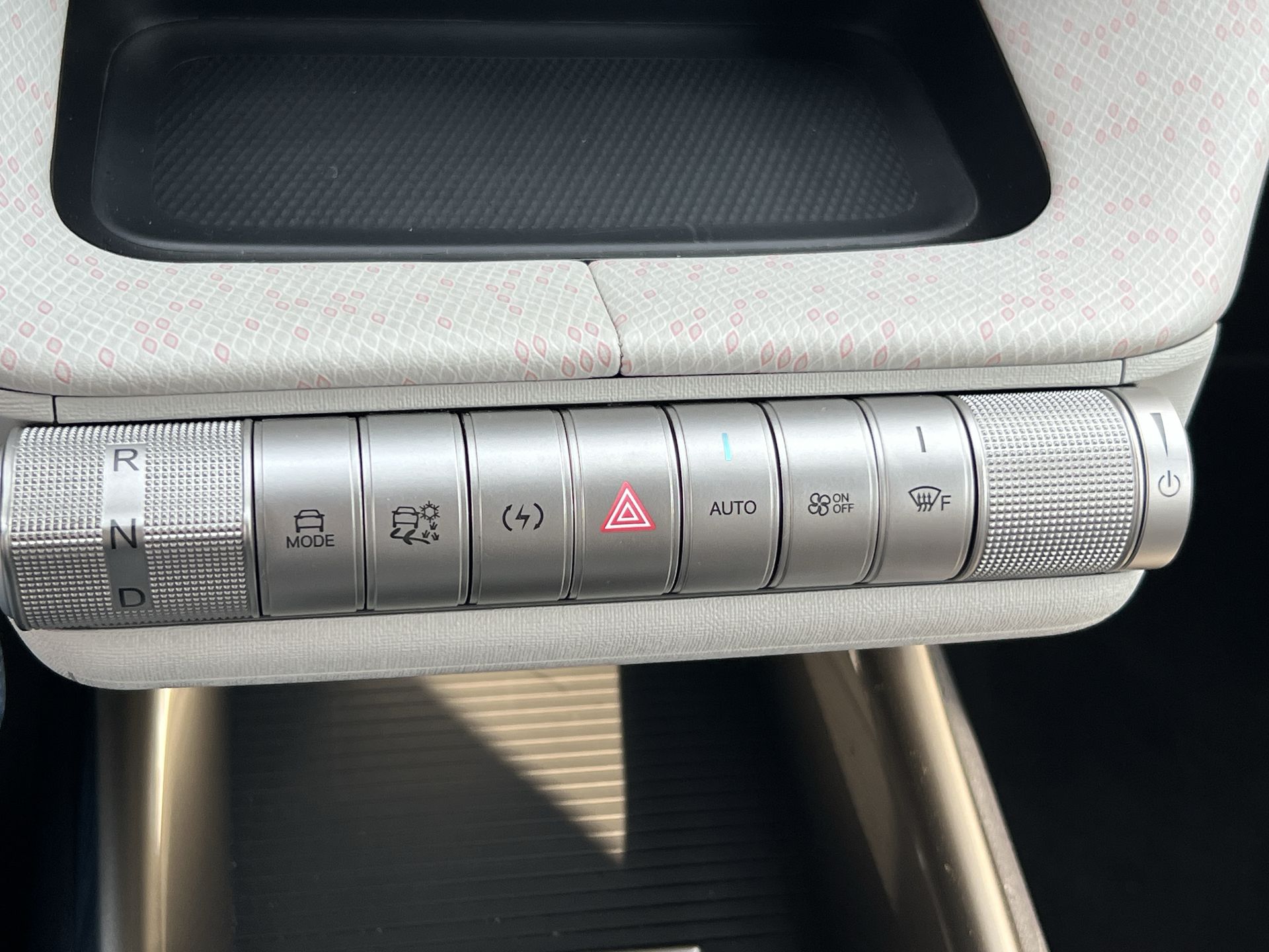 2024 BYD DOLPHIN BEV 45KWH GS