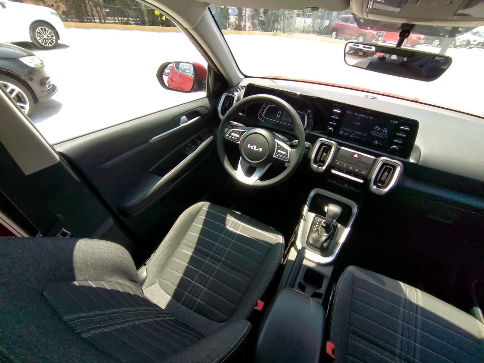 2024 Kia SONET EX IVT