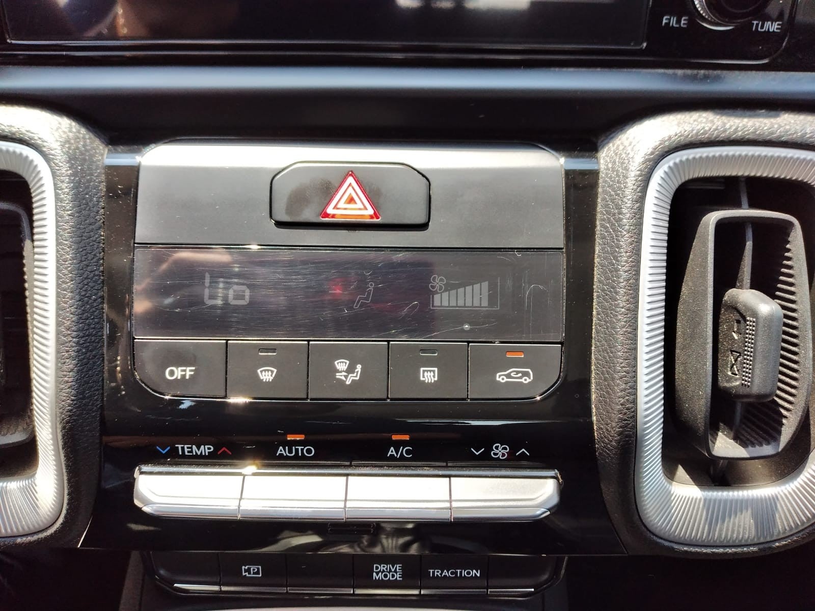 2024 Kia SONET EX IVT
