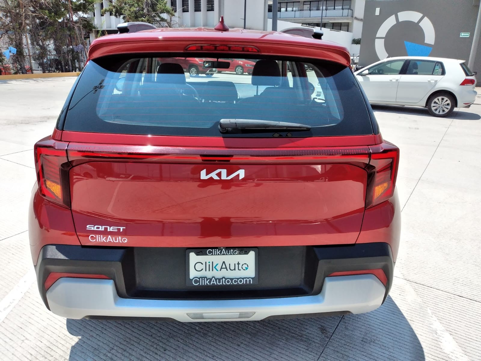 2024 Kia SONET EX IVT
