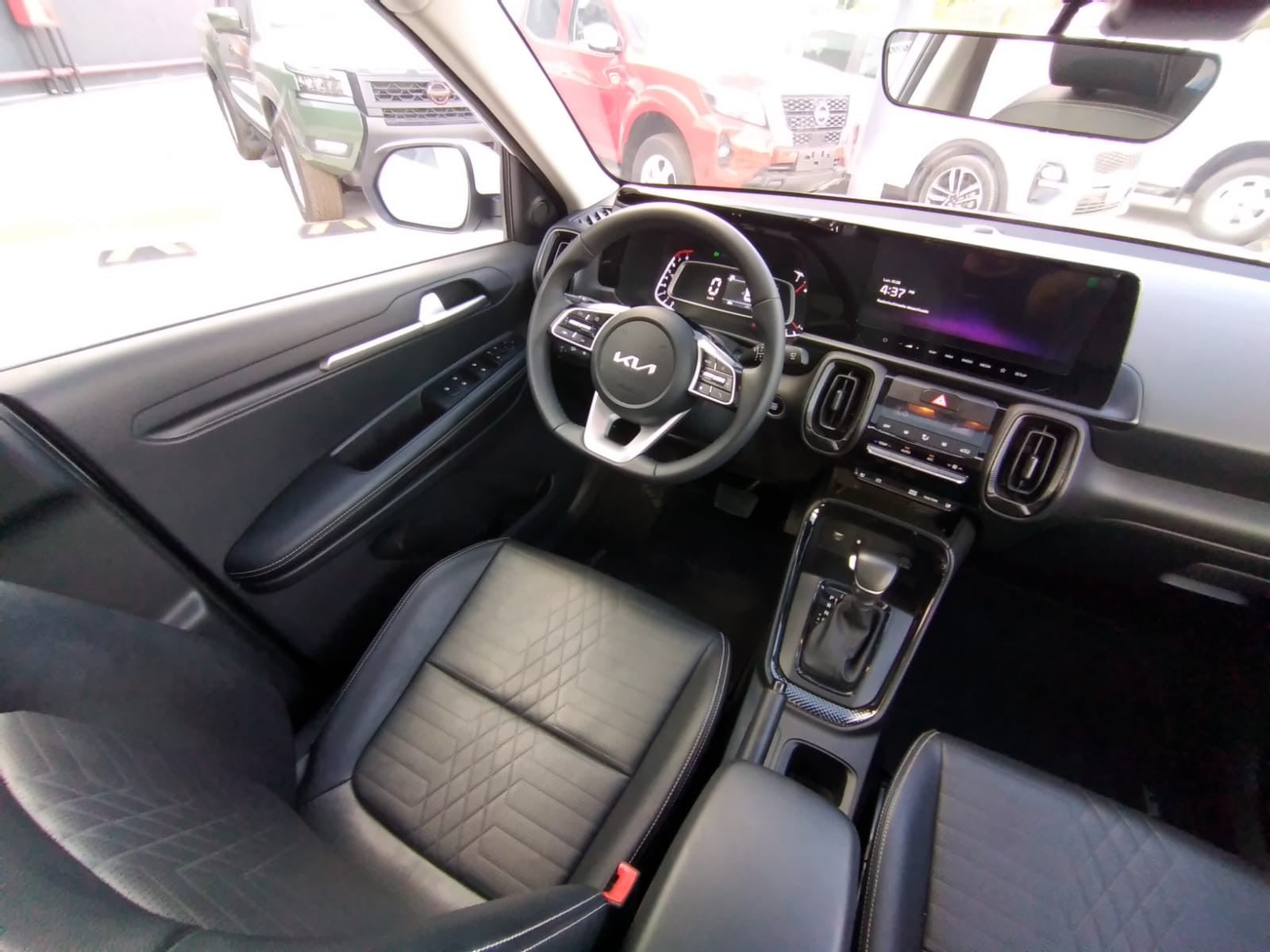2024 Kia SONET SX IVT