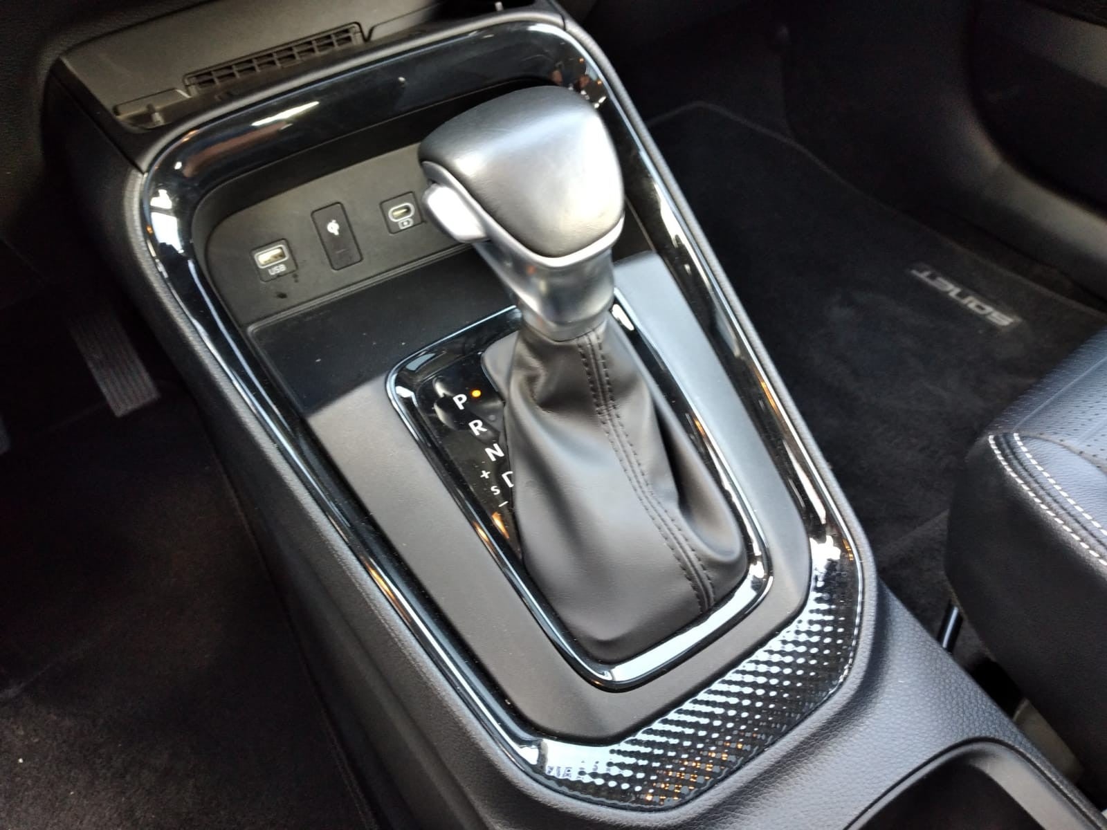 2024 Kia SONET SX IVT