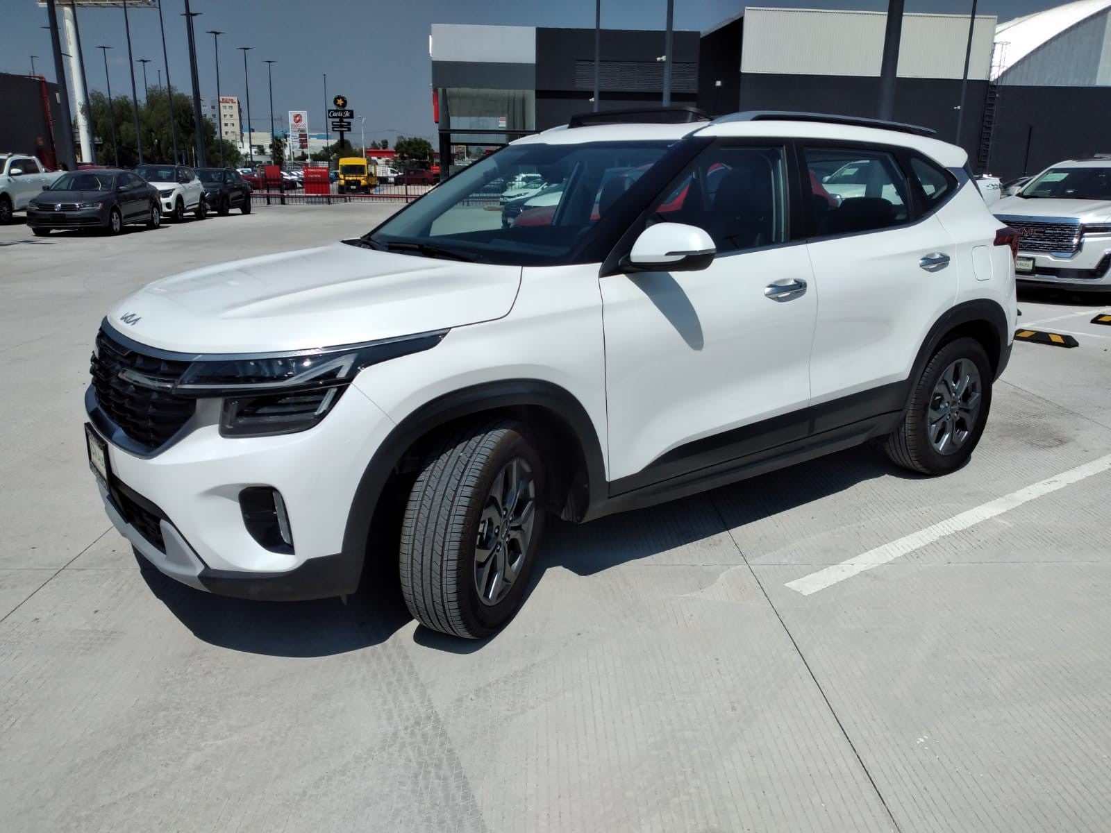 2024 Kia SELTOS SX