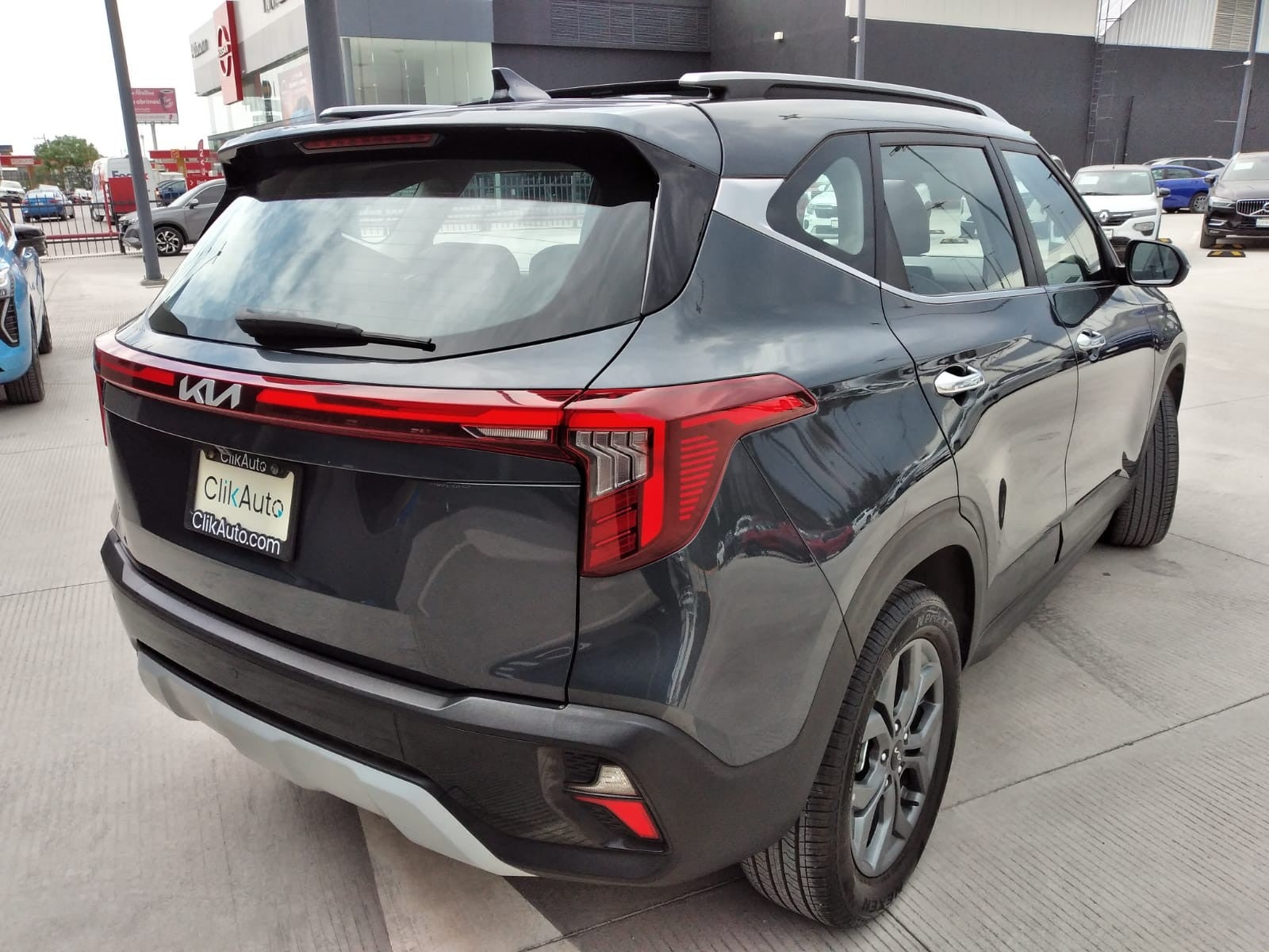 2025 Kia SELTOS SX
