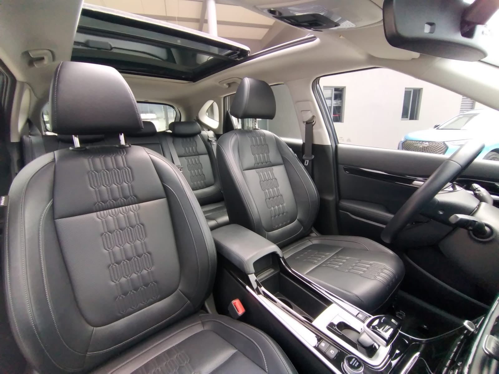 2025 Kia SELTOS SX