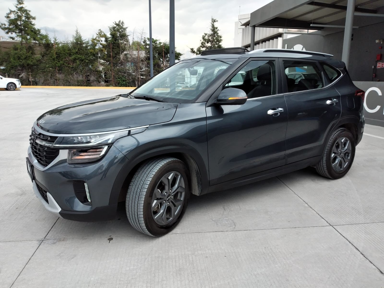 2025 Kia SELTOS SX