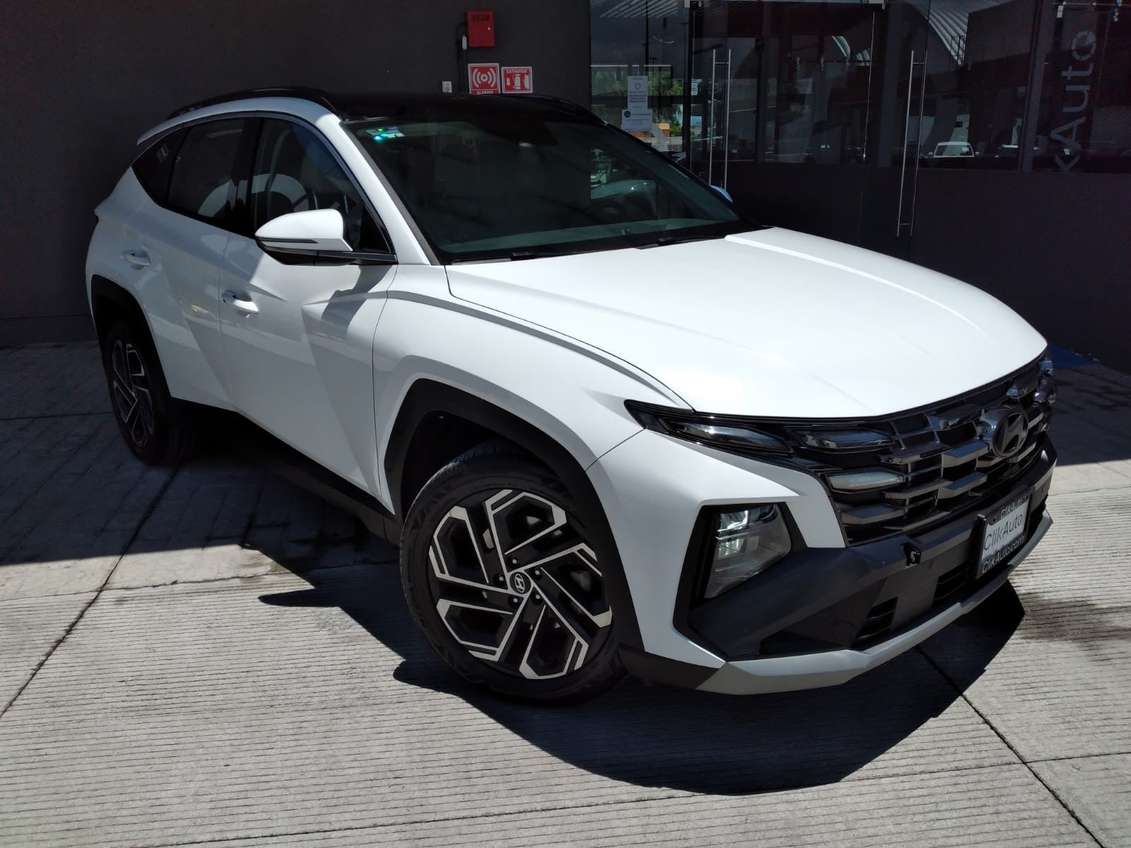 2025 Hyundai TUCSON LIMITED TECH