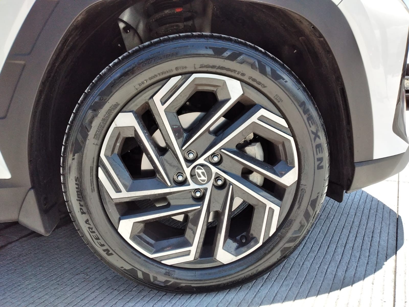 2025 Hyundai TUCSON LIMITED TECH