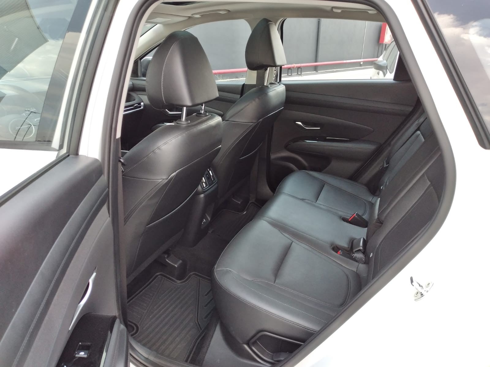 2025 Hyundai TUCSON LIMITED TECH