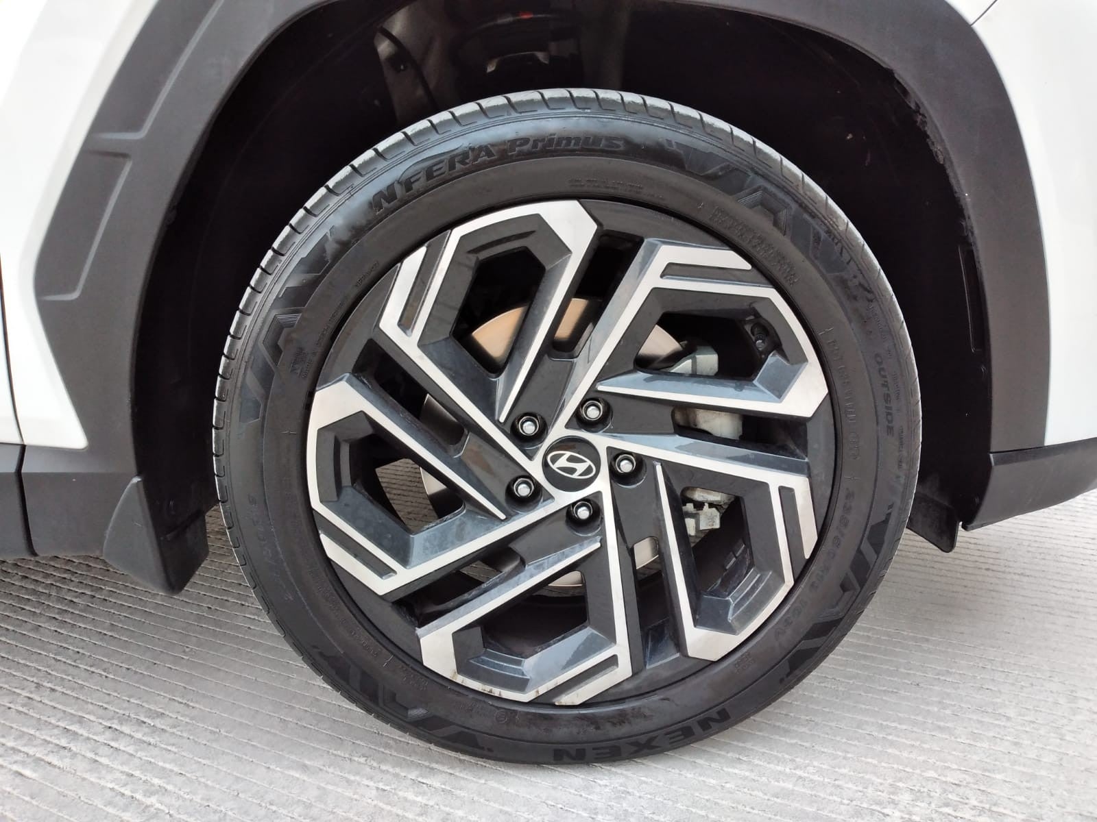 2025 Hyundai TUCSON LIMITED TECH