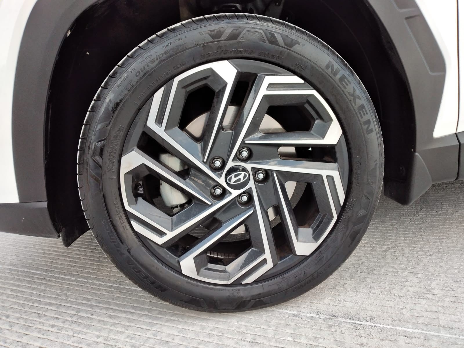 2025 Hyundai TUCSON LIMITED TECH