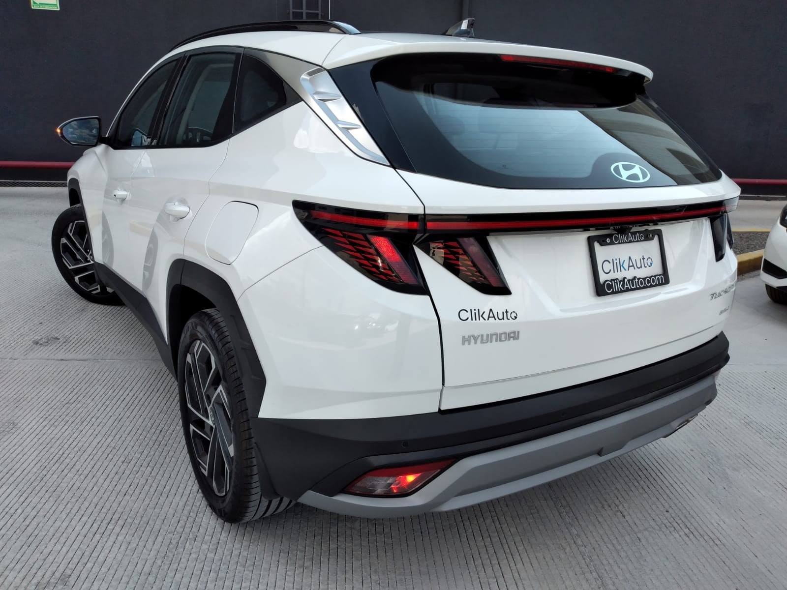 2025 Hyundai TUCSON LIMITED TECH