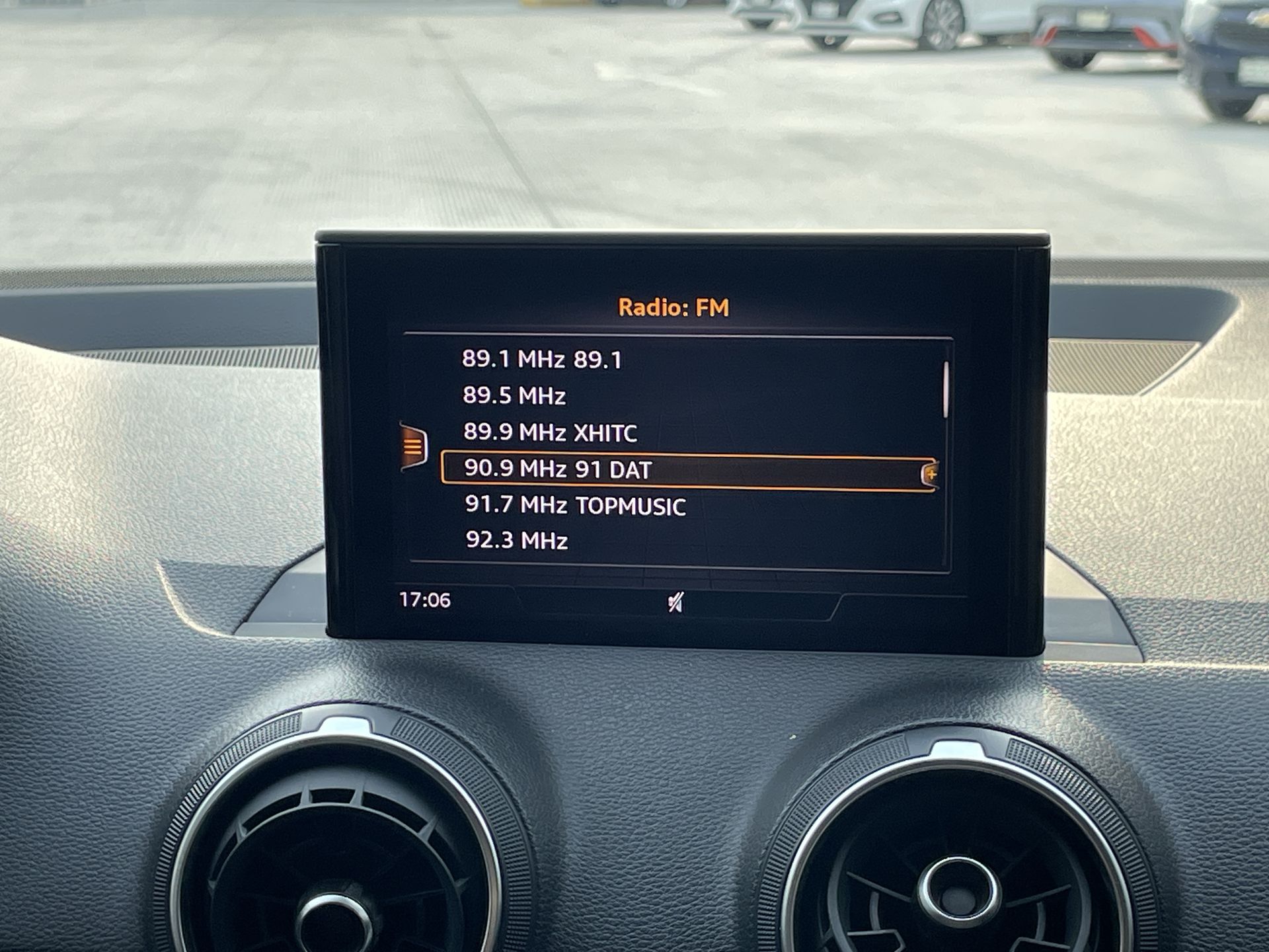 2020 Audi Q2 35 TFSI DYNAMIC