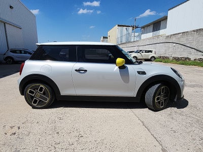 2022 MINI COOPER SE ICONIC AUTOMATICO