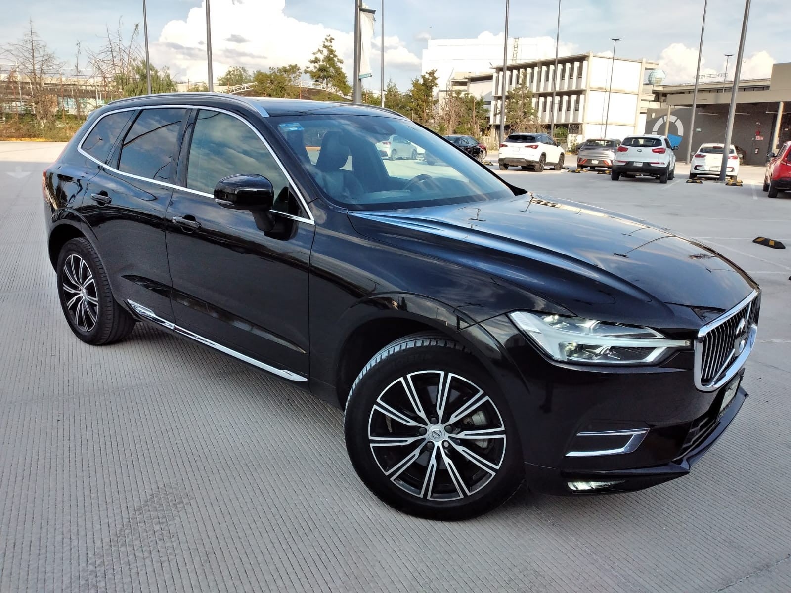 2019 Volvo XC60 INSCRIPTION T6 AWD
