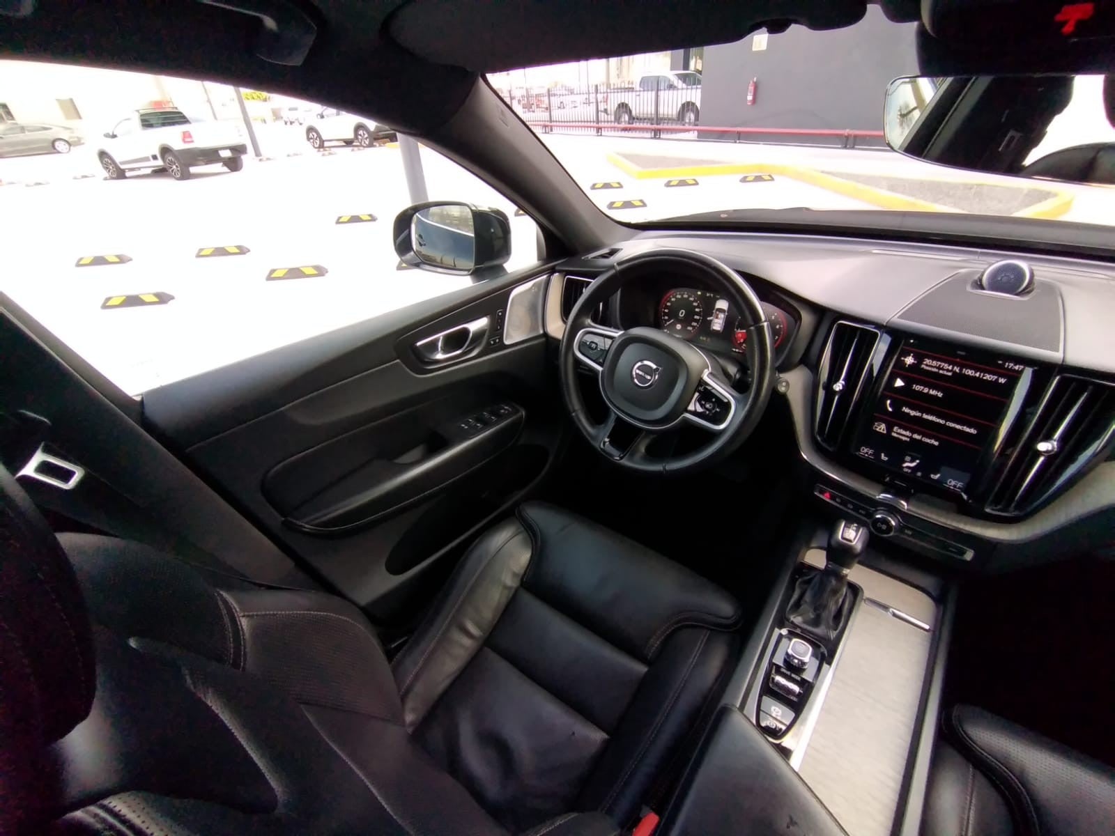 2019 Volvo XC60 INSCRIPTION T6 AWD