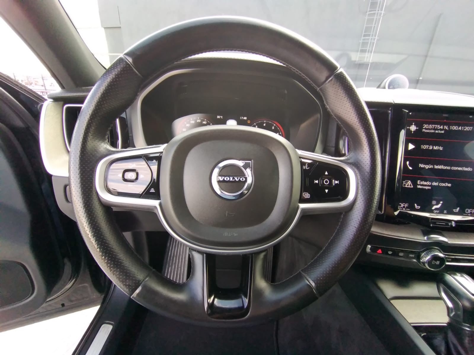 2019 Volvo XC60 INSCRIPTION T6 AWD