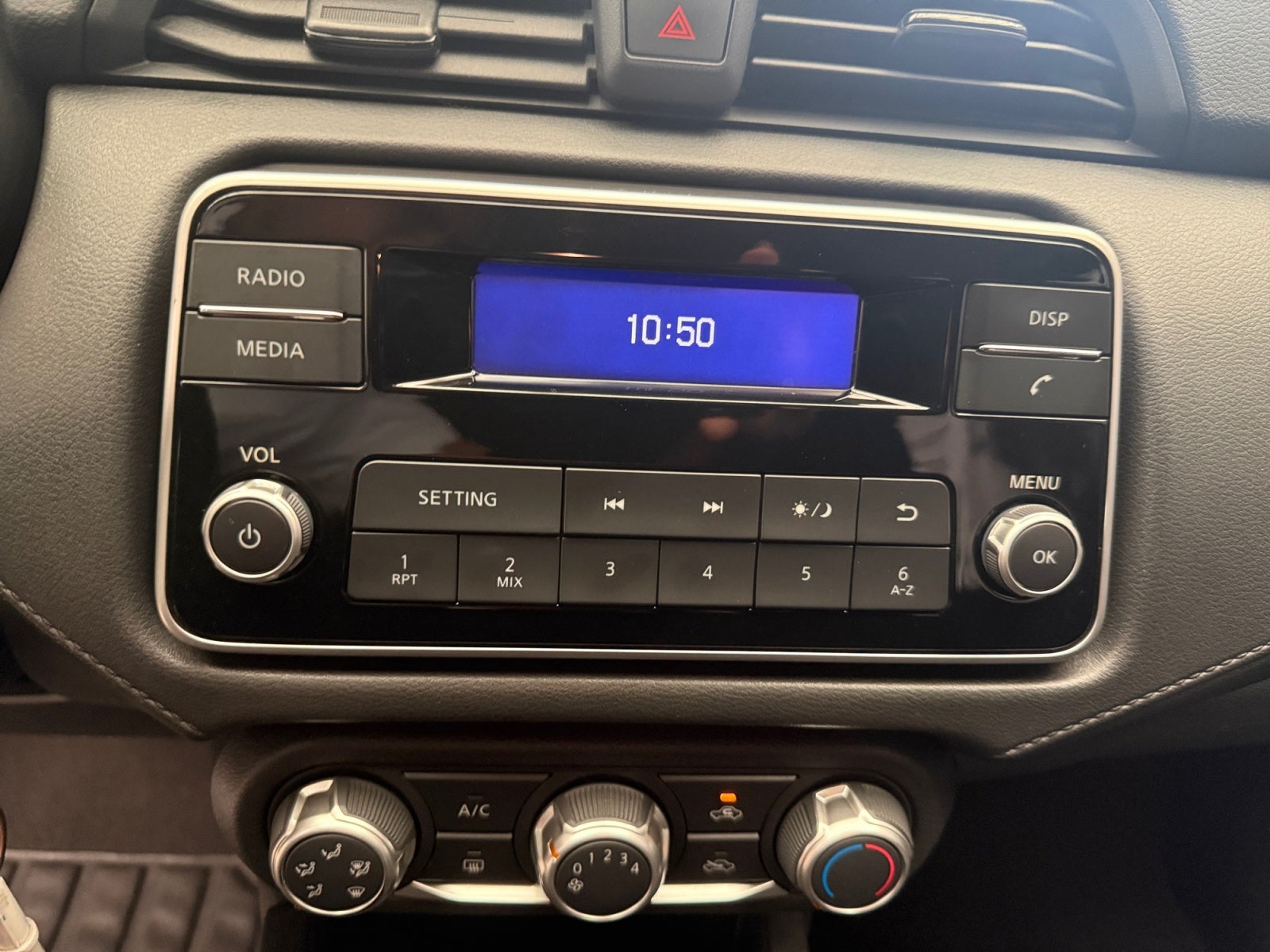 2022 Nissan VERSA SENSE CVT 22