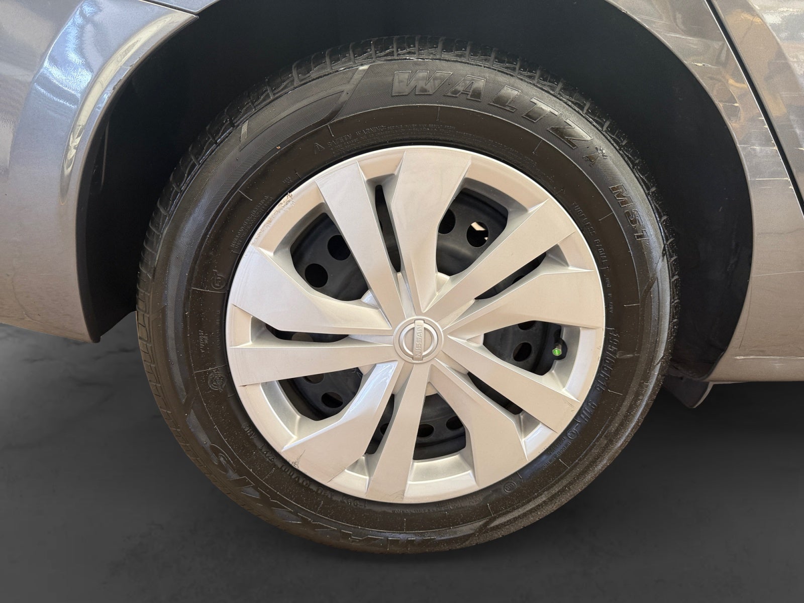 2022 Nissan VERSA SENSE CVT 22
