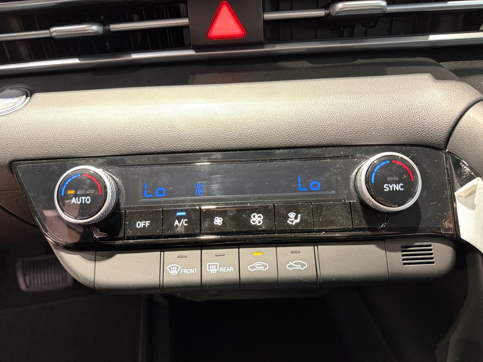 2026 Hyundai ELANTRA GLS PREMIUM DCT HEV
