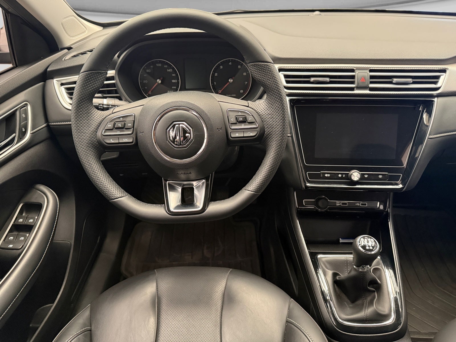 2024 MG MG 5 1.5L COM EXCITE MT