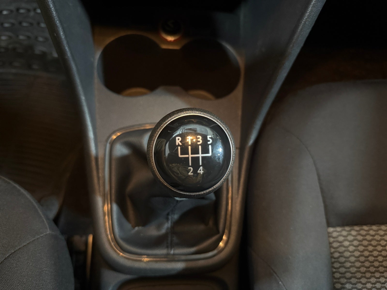 2019 Volkswagen VENTO COMFORTLINE STD.