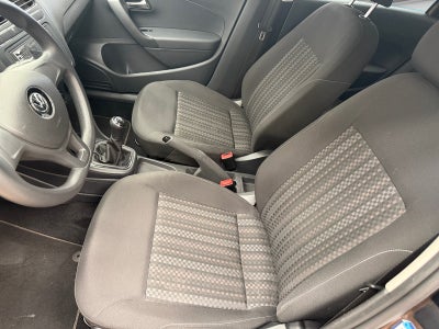 2017 Volkswagen VENTO STD.