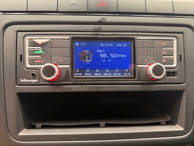 2017 Volkswagen VENTO STD.