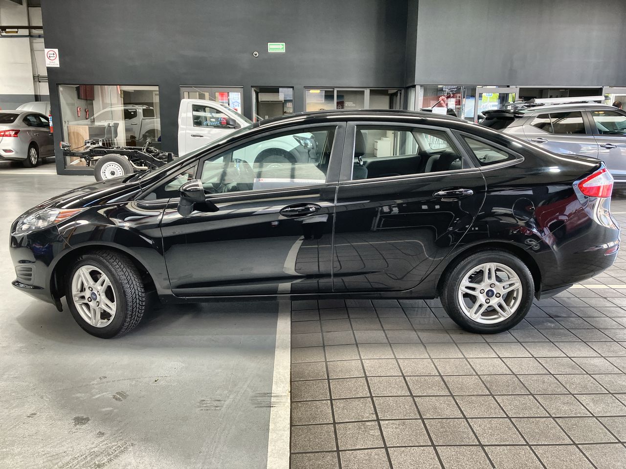 2017 Ford FIESTA SE AT 4 PTAS