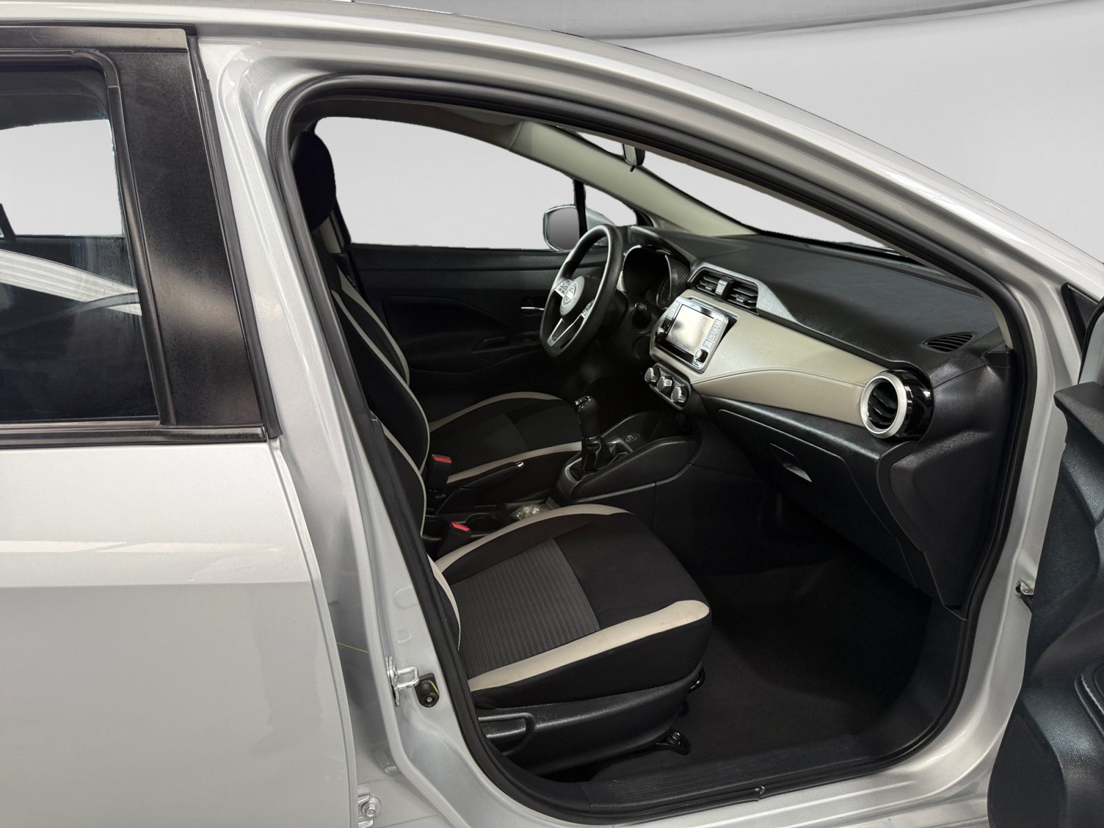 2018 Nissan MARCH ACTIVE AC MT