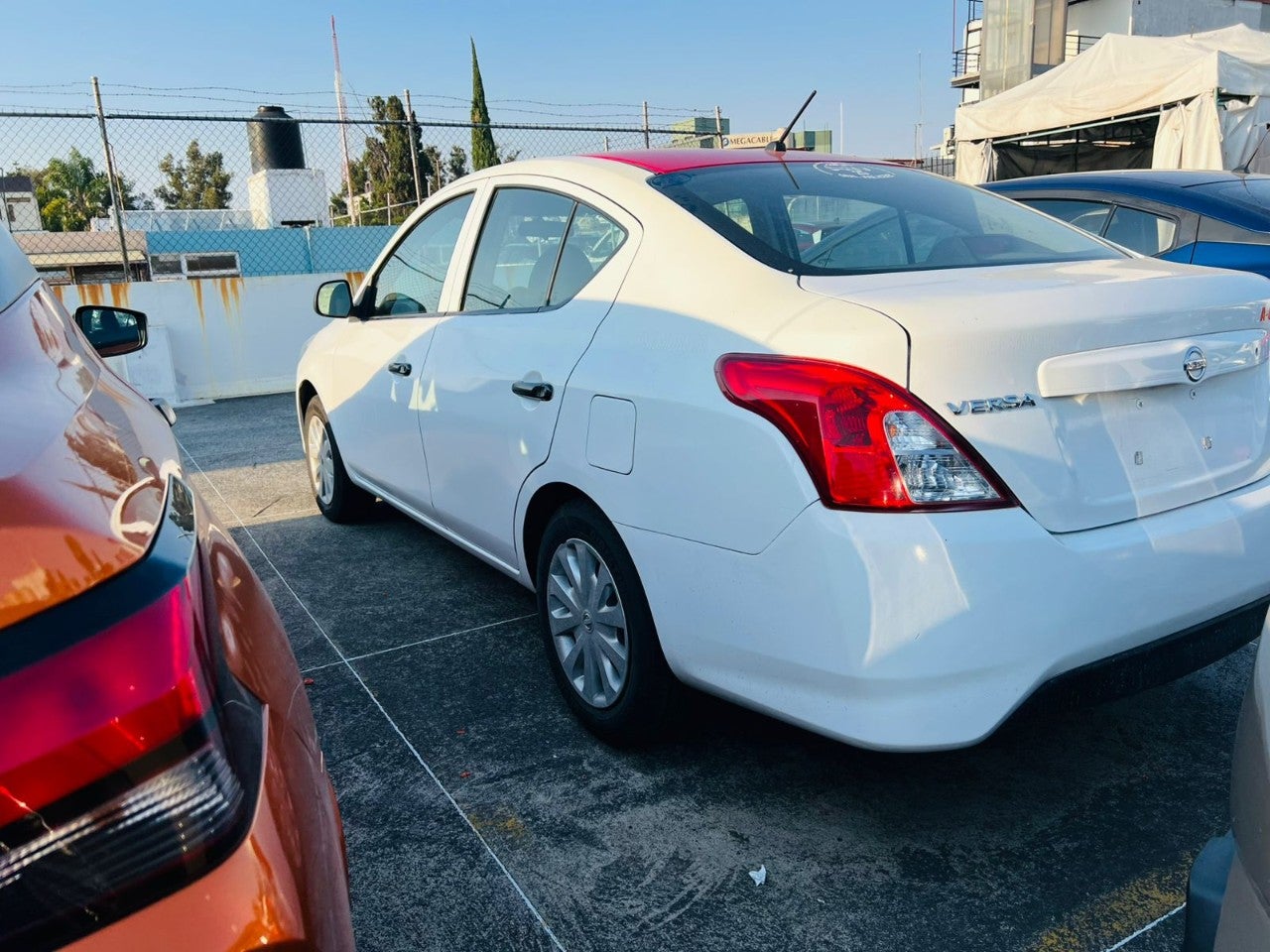 2020 Nissan VERSA MT AC 1.6L