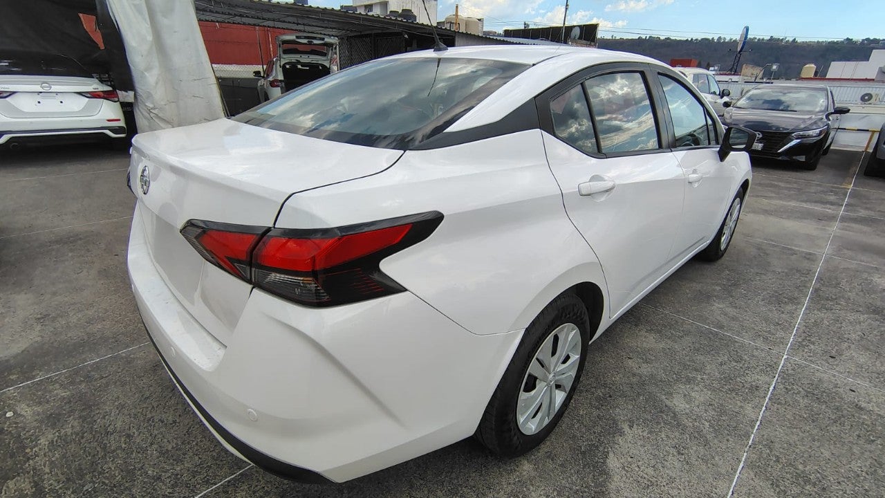 2021 Nissan VERSA SENSE CVT 21