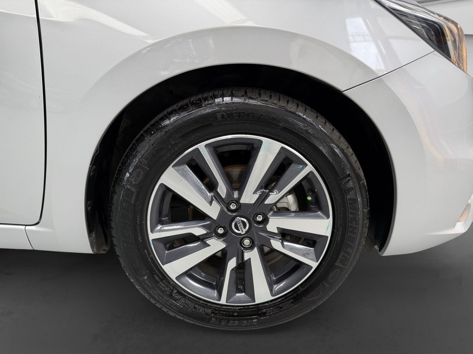 2022 Nissan VERSA ADVANCE MT 22