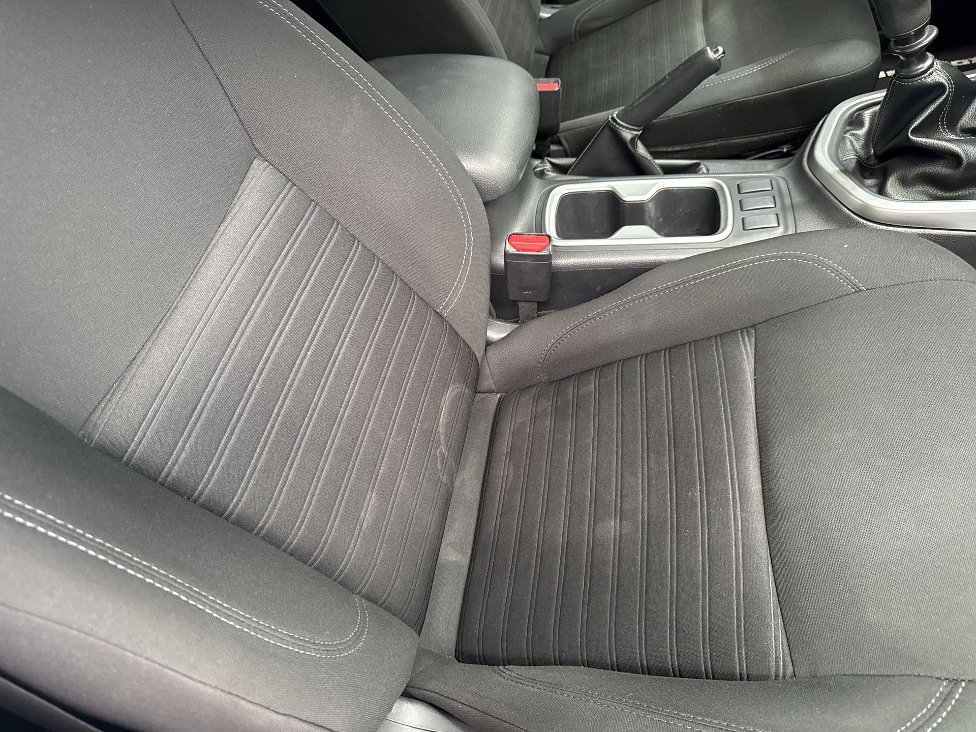2024 Nissan FRONTIER FRONTIER LE TM 24
