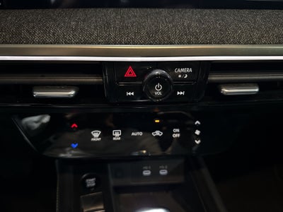 2025 Nissan KICKS PLATINUM CVT